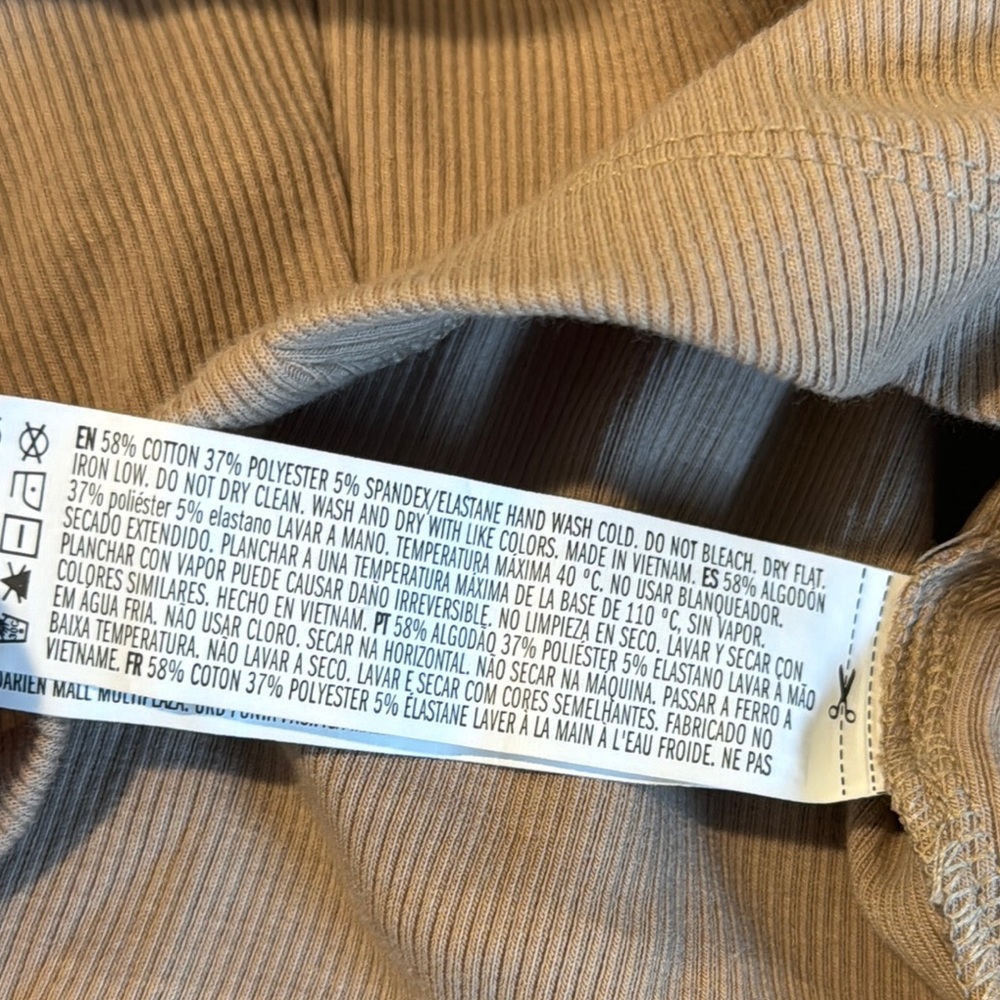 Forever 21 Women’s Tan Sleeveless Crop Top - Picture 6 of 6